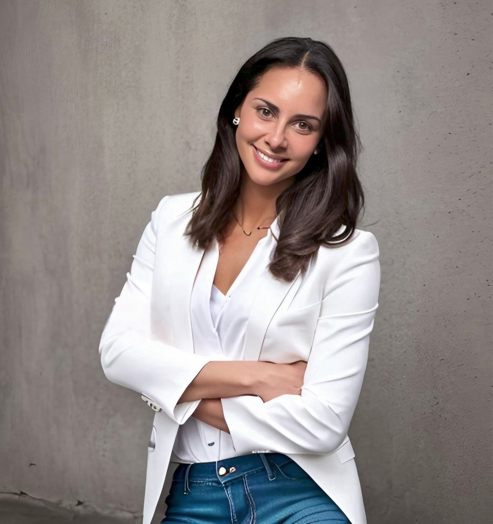 Inès Rabahi - Conseillère en Immobilier Institutionnel à Dubaï